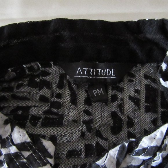 Zip up top or over coat - Attitude size P M - Picture 14 of 14
